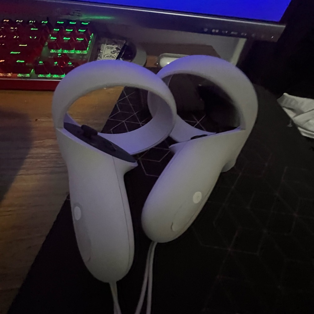 VR META QUEST 2 - Picture 9 of 11
